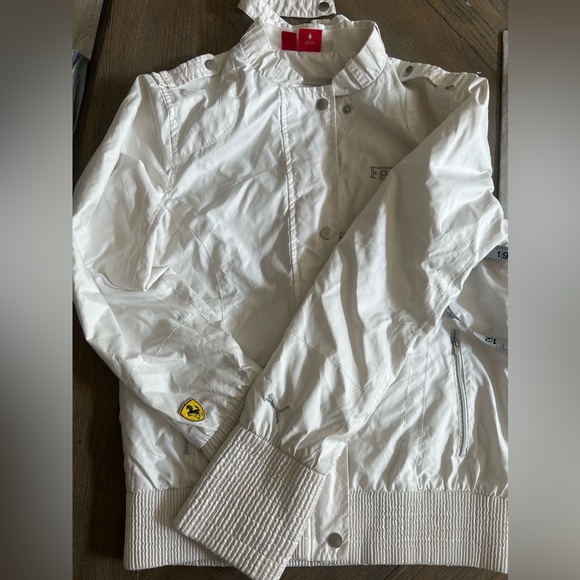 Puma x Ferrari white jacket medium - Picture 8 of 11
